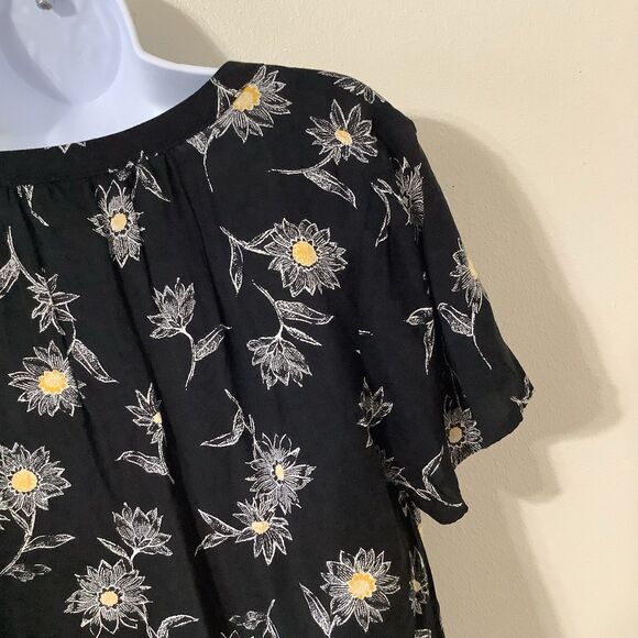 Old Navy Black Floral Cottagecore Summer Tropical Flower Print Flowy Top Medium - Picture 7 of 10